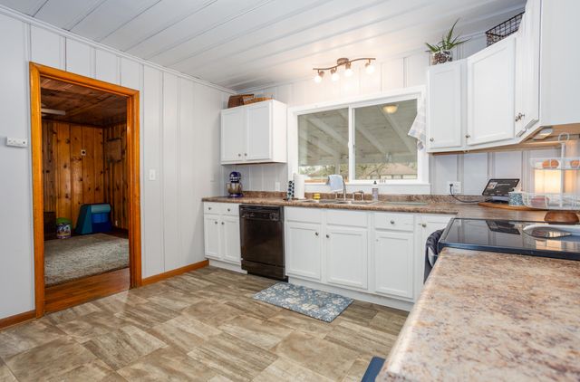 303 N Prospect Street, Nixa, MO 65714