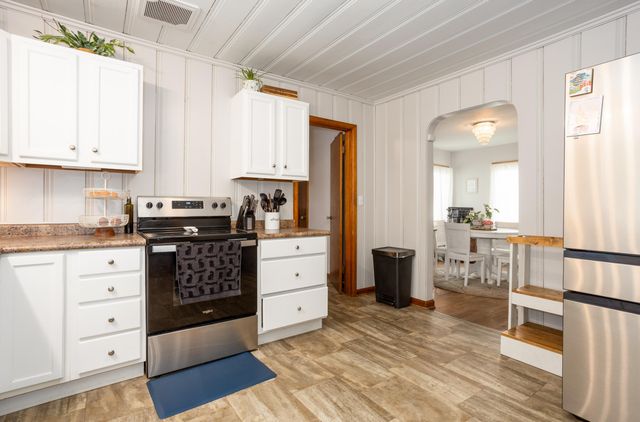 303 N Prospect Street, Nixa, MO 65714