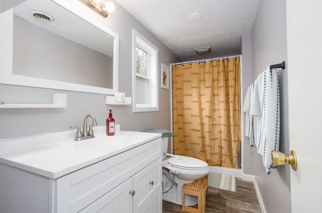 303 N Prospect Street, Nixa, MO 65714