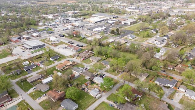 303 N Prospect Street, Nixa, MO 65714