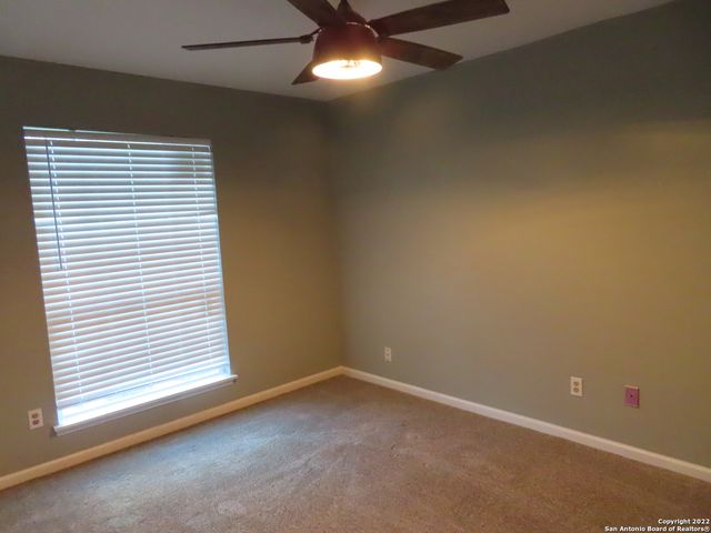 9450 Cliff Way St., San Antonio, TX 78250