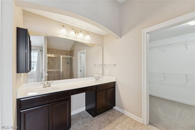 866 Somerby Circle, Uniontown, OH 44685