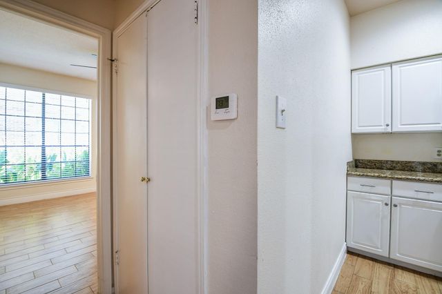 2121 El Paseo Street 1805, Houston, TX 77054