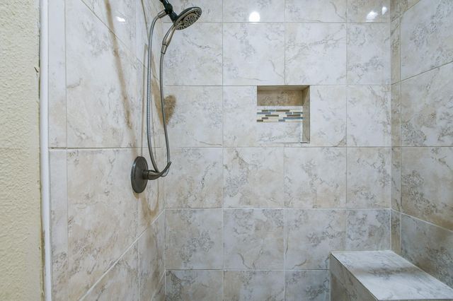 2121 El Paseo Street 1805, Houston, TX 77054