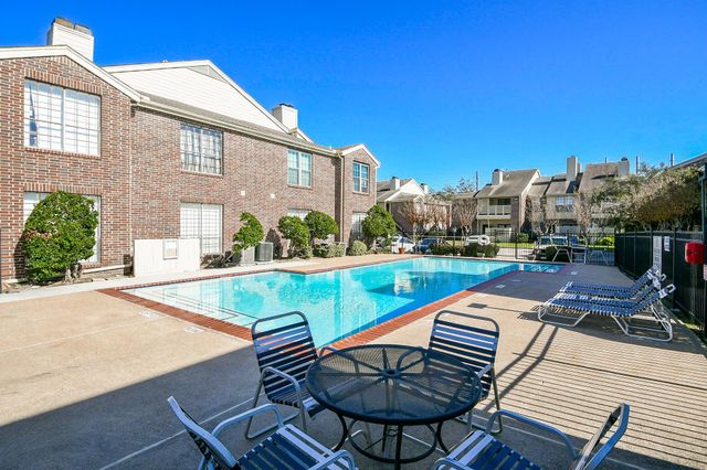 2121 El Paseo Street 1805, Houston, TX 77054