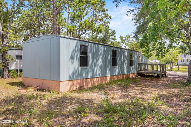 69 Elm Road, Southport, NC 28461