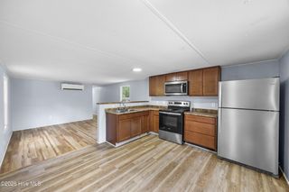 69 Elm Road, Southport, NC 28461