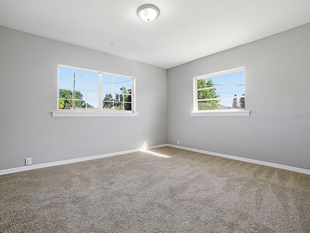 5 OAK STREET, Yalaha, FL 34797