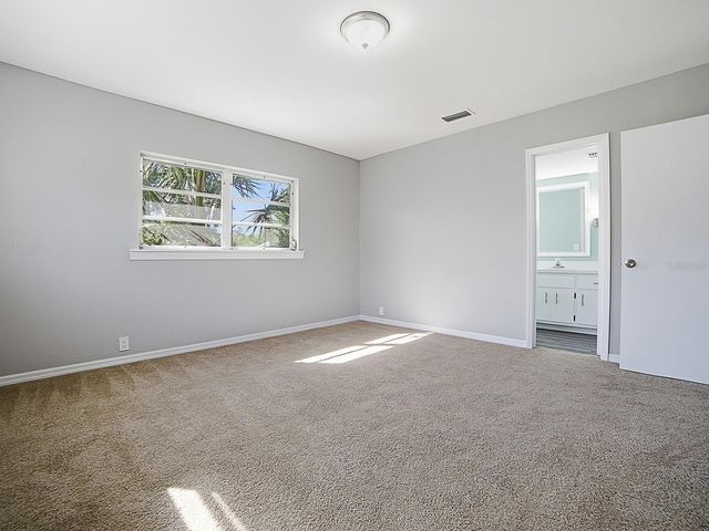 5 OAK STREET, Yalaha, FL 34797