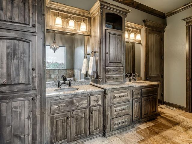 3450 Sarah Drive, Newcastle, OK 73065