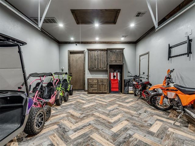 3450 Sarah Drive, Newcastle, OK 73065