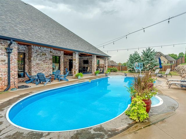 3450 Sarah Drive, Newcastle, OK 73065
