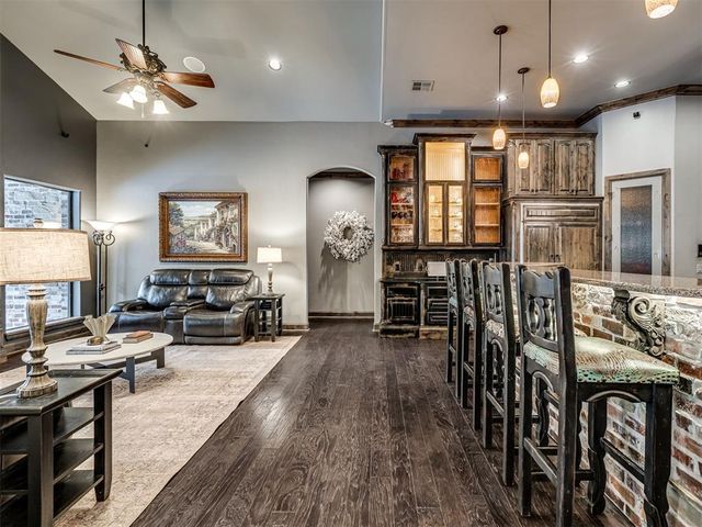 3450 Sarah Drive, Newcastle, OK 73065