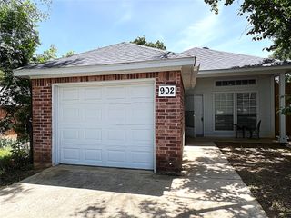 902 Mack Place, Denton, TX 76209