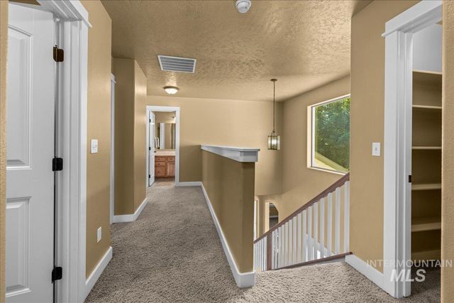 5491 N Beaham Ave, Meridian, ID 83646