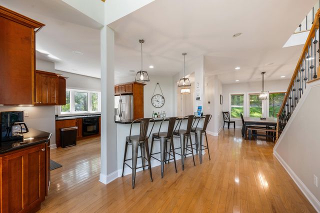1359 Nicholas LN, Moneta, VA 24121