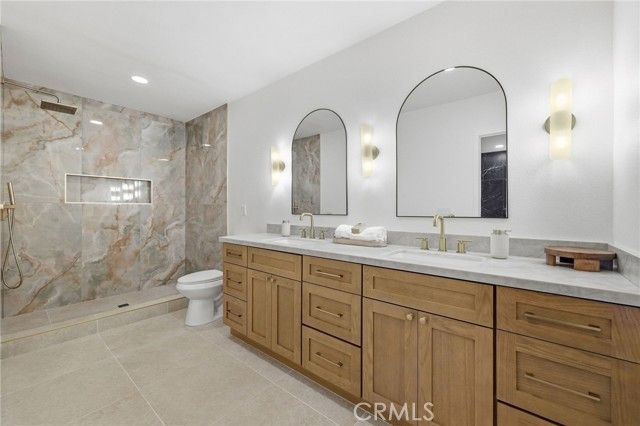 4529 Pepperwood Avenue, Long Beach, CA 90808