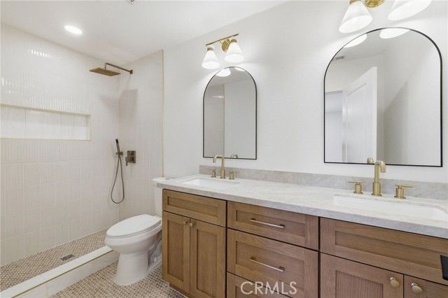 4529 Pepperwood Avenue, Long Beach, CA 90808