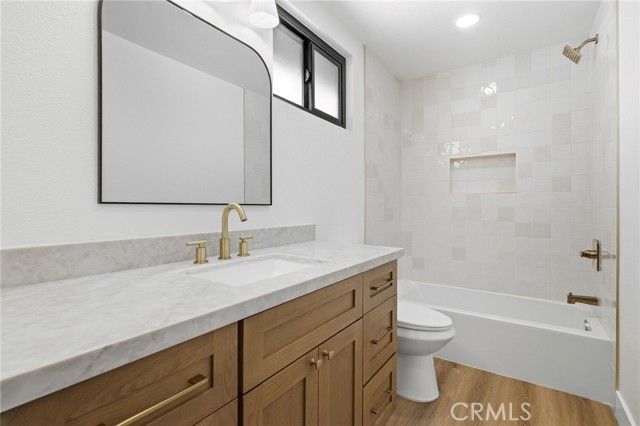 4529 Pepperwood Avenue, Long Beach, CA 90808