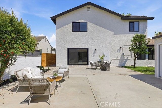 4529 Pepperwood Avenue, Long Beach, CA 90808