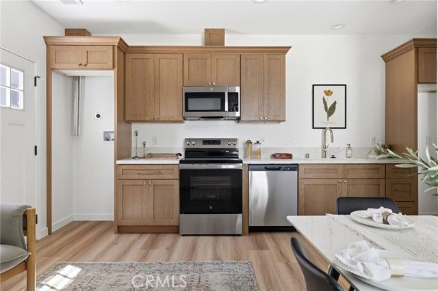 4529 Pepperwood Avenue, Long Beach, CA 90808