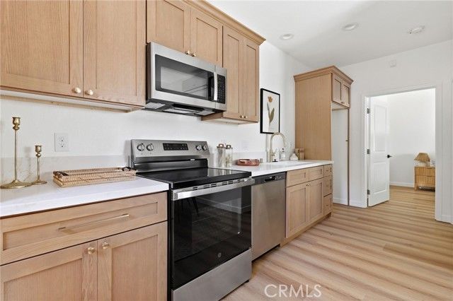 4529 Pepperwood Avenue, Long Beach, CA 90808