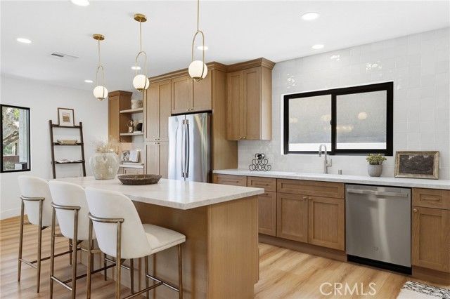 4529 Pepperwood Avenue, Long Beach, CA 90808