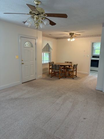 1735 Merritt Dr, Clarksville, TN 37043