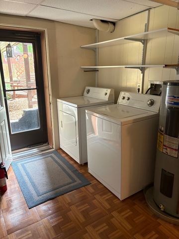 1735 Merritt Dr, Clarksville, TN 37043