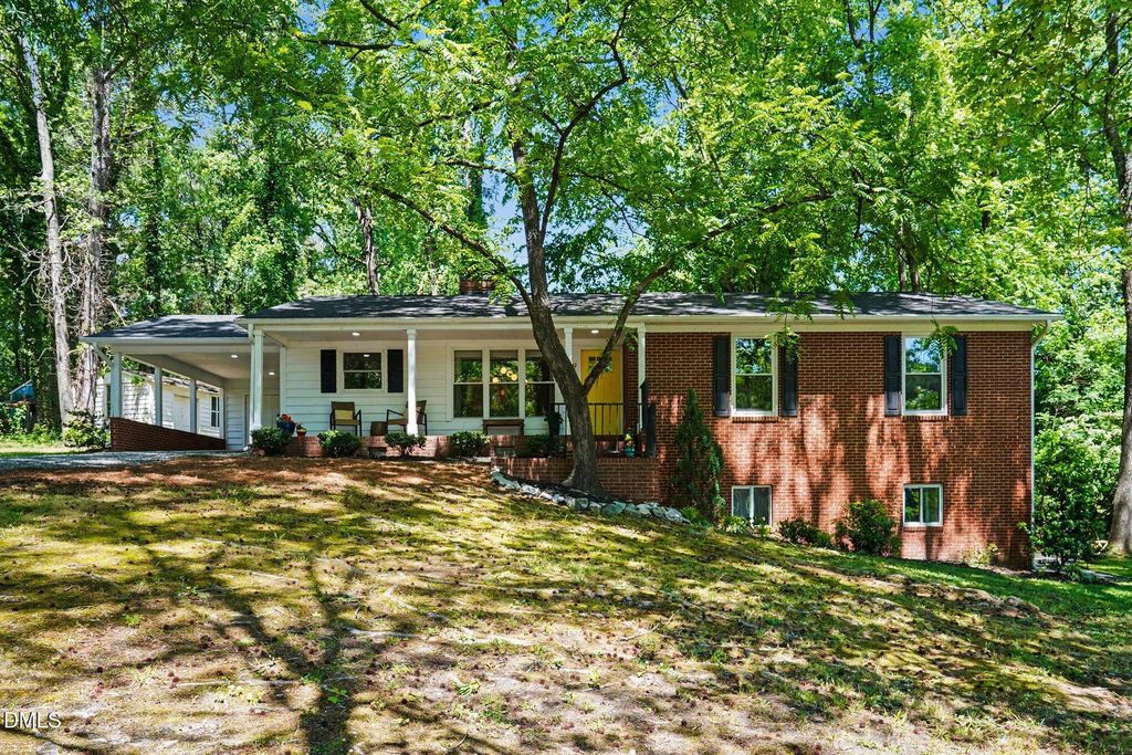 923 Meadowbrook Drive, Garner, NC 27529