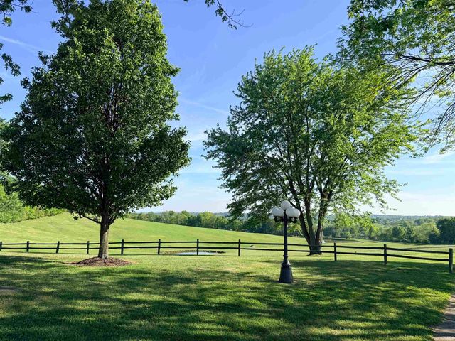 1300 Old Farm Road, Bedford, IN 47421