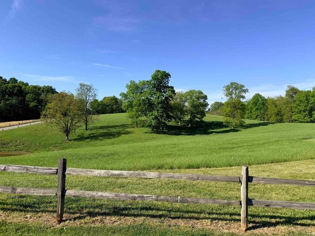 1300 Old Farm Road, Bedford, IN 47421