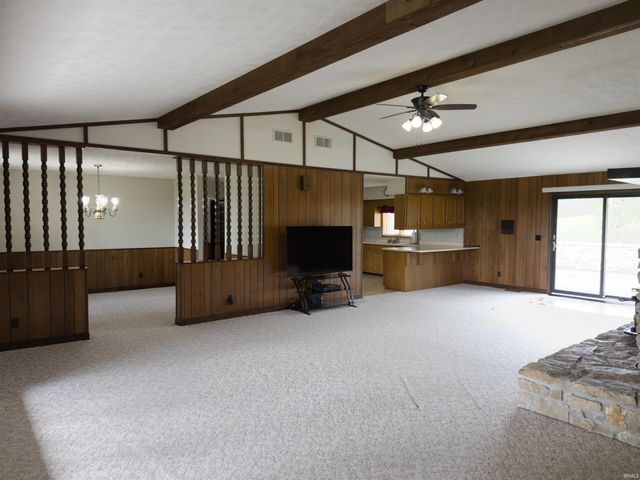 1300 Old Farm Road, Bedford, IN 47421