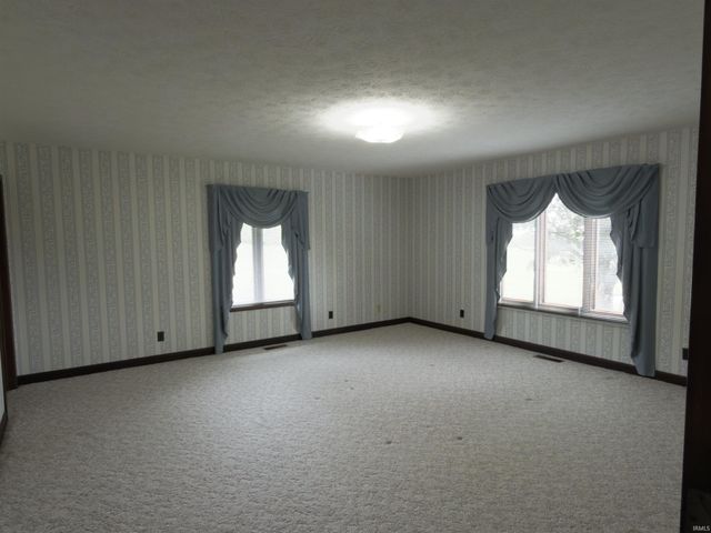 1300 Old Farm Road, Bedford, IN 47421
