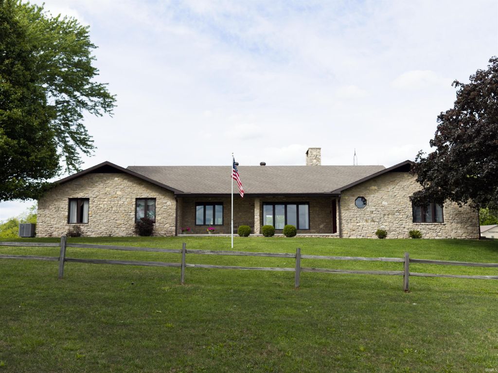 1300 Old Farm Road, Bedford, IN 47421