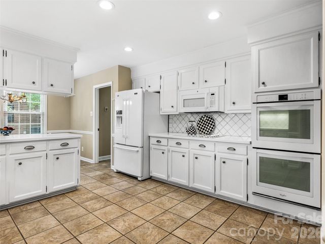 4313 Crossgate Road, Charlotte, NC 28226