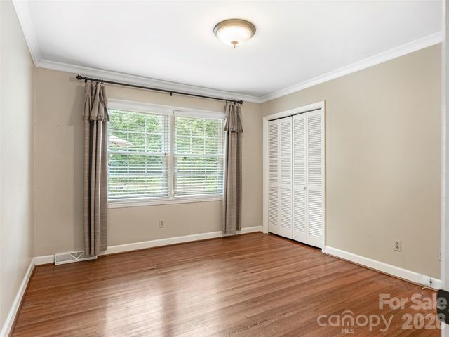 4313 Crossgate Road, Charlotte, NC 28226