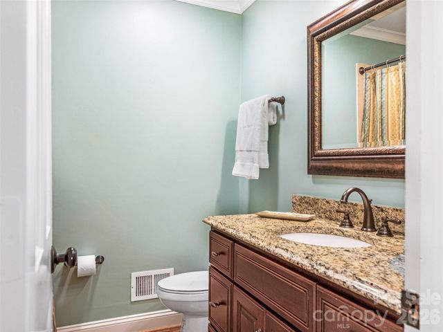 4313 Crossgate Road, Charlotte, NC 28226