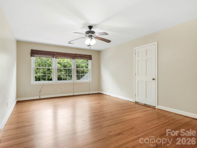 4313 Crossgate Road, Charlotte, NC 28226