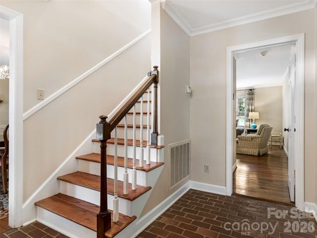 4313 Crossgate Road, Charlotte, NC 28226