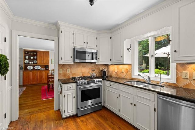 1203 Brookfield Court, High Point, NC 27262