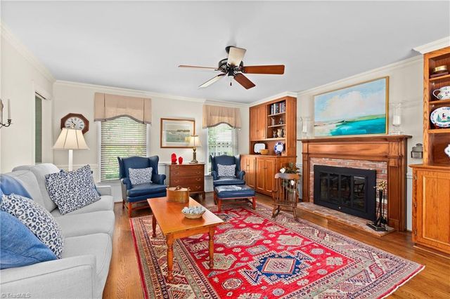 1203 Brookfield Court, High Point, NC 27262