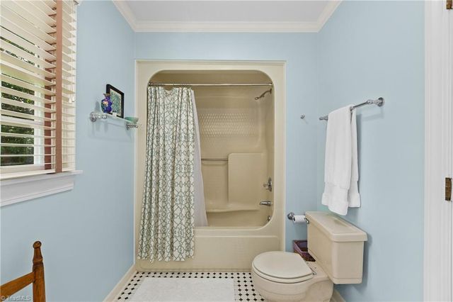 1203 Brookfield Court, High Point, NC 27262