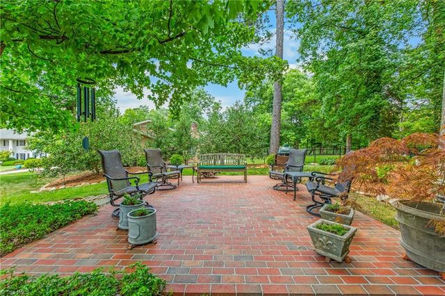1203 Brookfield Court, High Point, NC 27262