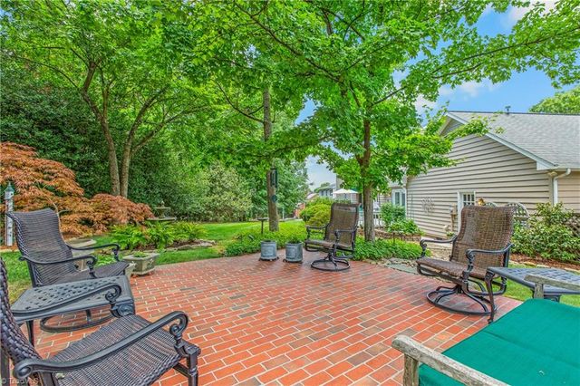 1203 Brookfield Court, High Point, NC 27262
