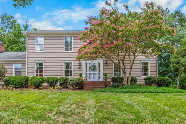 1203 Brookfield Court, High Point, NC 27262