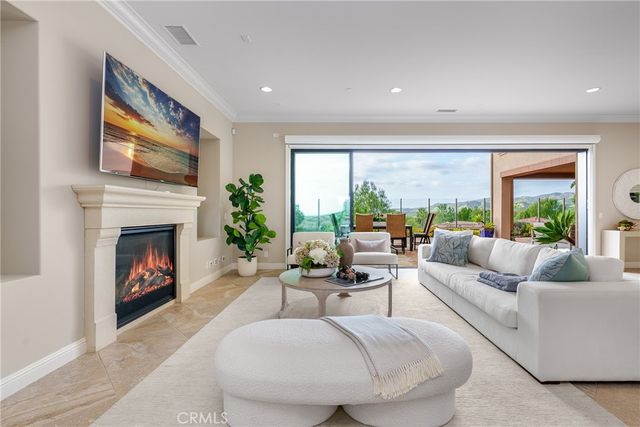 17 Calliope, Lake Forest, CA 92630