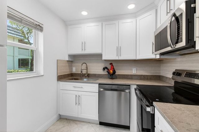 160 Tuscany C, Delray Beach, FL 33446