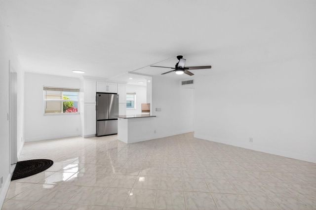 160 Tuscany C, Delray Beach, FL 33446
