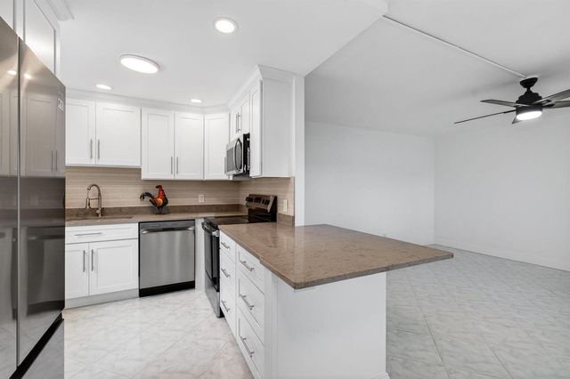 160 Tuscany C, Delray Beach, FL 33446